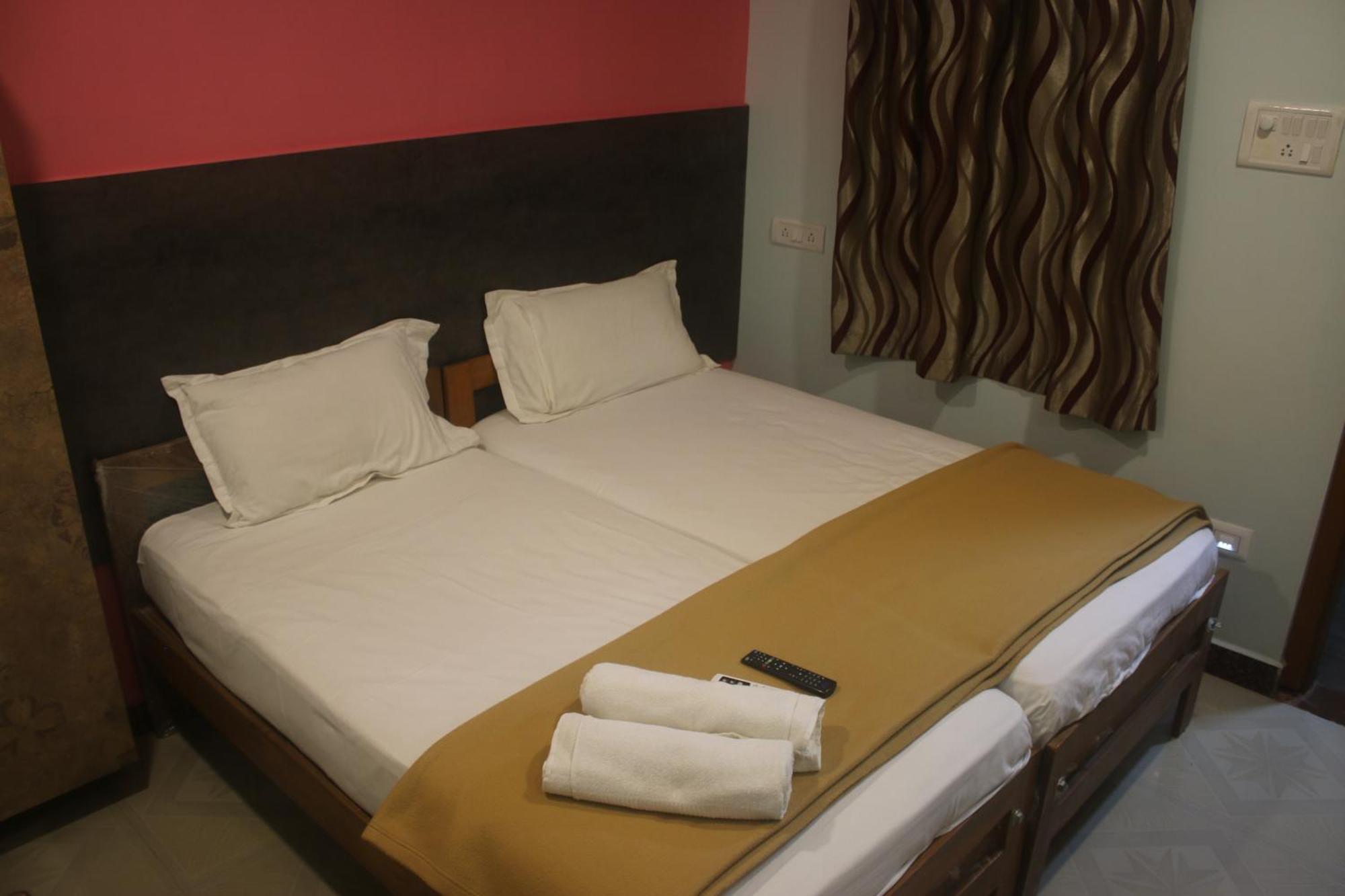 Hotel Sikara, Kumbakonam Exterior photo